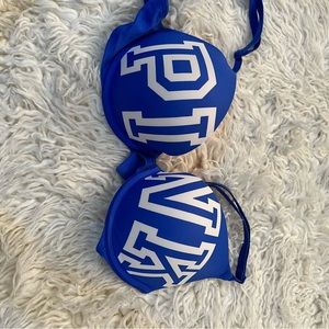 Victoria’s Secret pink bra